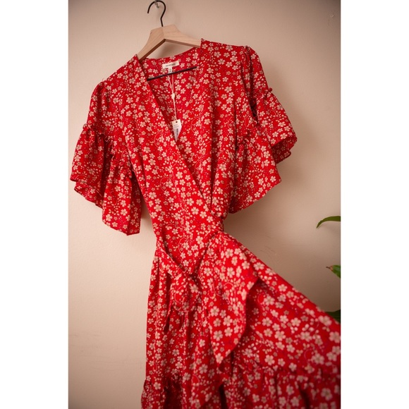 Max Studio Dresses & Skirts - Summer Dress
